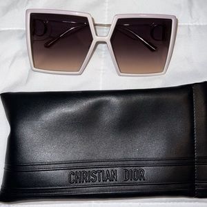 Dior 30 Montaigne S4U
